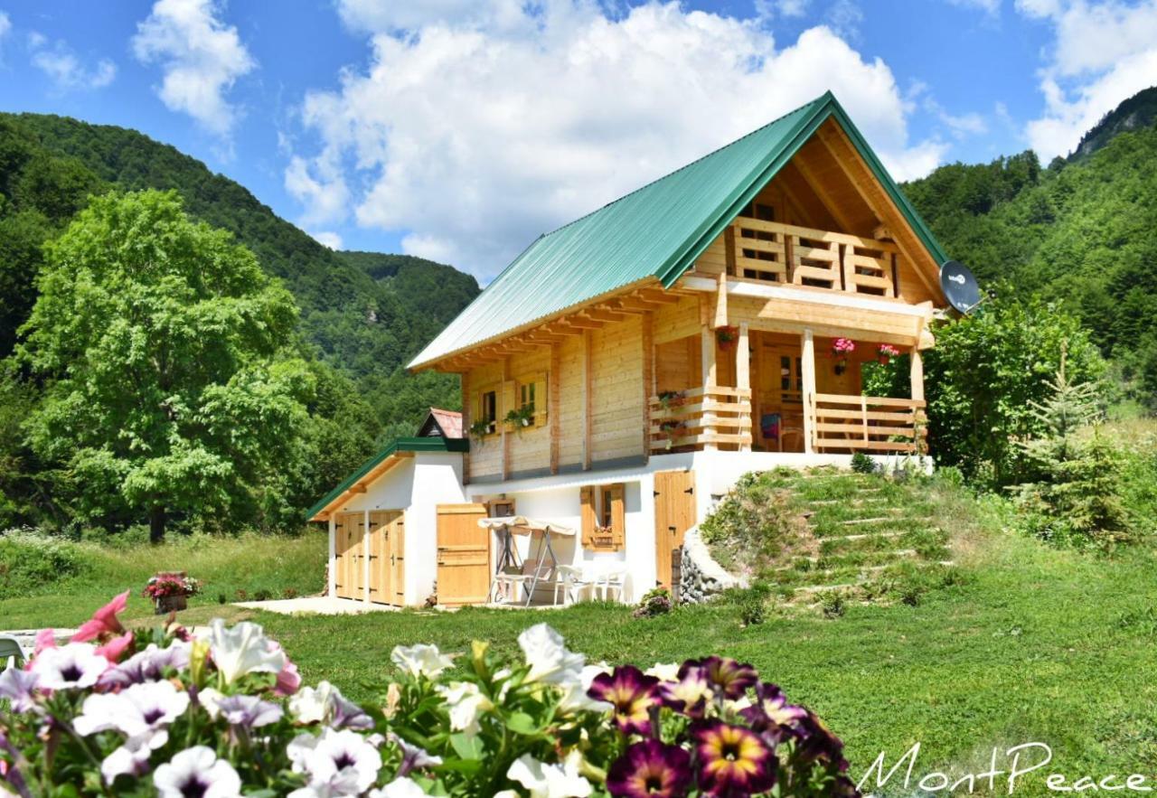 Деревянный коттедж Mountain Mont Peace *